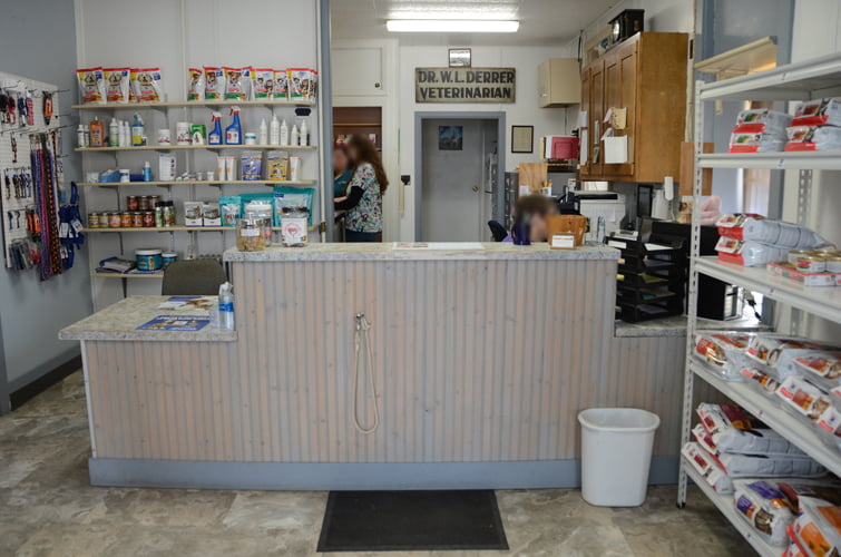 Clinic Tour - Mt. Carroll Veterinary Clinic